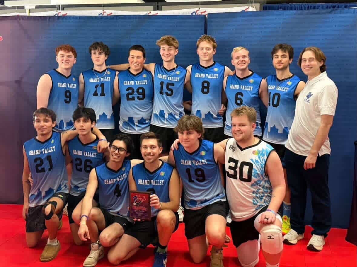 GVSU B team posing with their bracket championship trophy in Kansas City at Nationals! (2026)